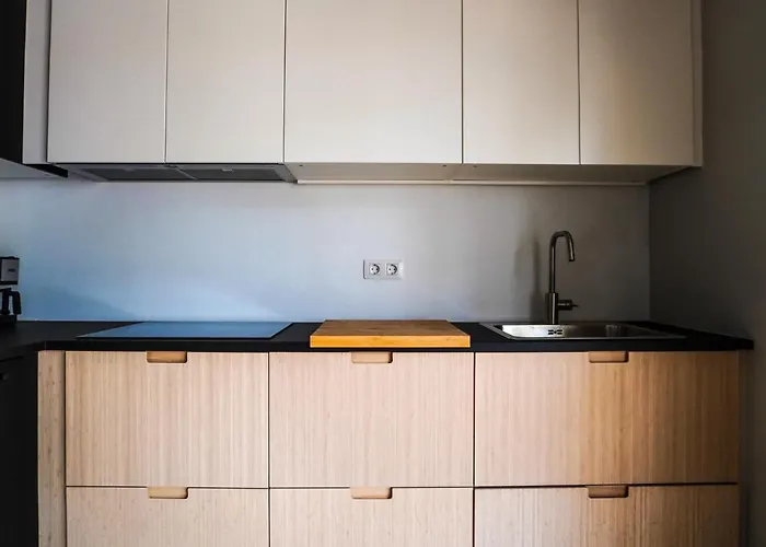 Casa Peras, * Σαν Κριστόμπαλ ντε Λα Λαγούνα