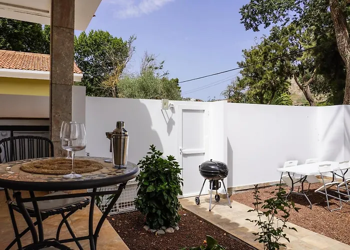 Casa Peras, * Σαν Κριστόμπαλ ντε Λα Λαγούνα